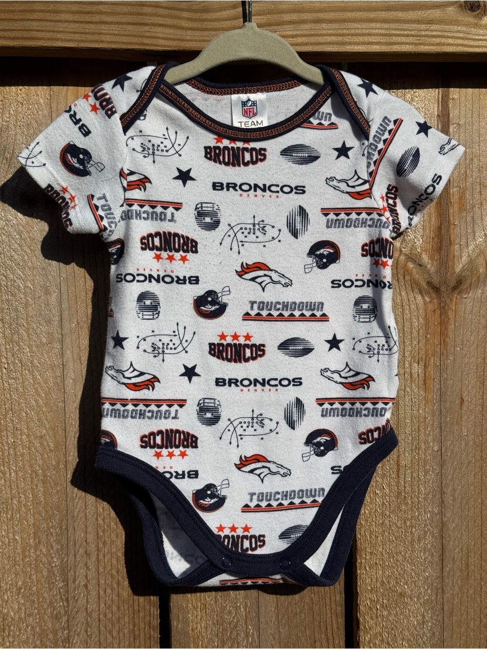 NFL Denver Broncos Infant Bodysuit 3-6 months 3M 6M Baby Team Apparel Football